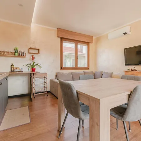 Civico52-attico Moderno E Accogliente A Venezia! Mestre